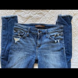 Joe’s Icon Skinny Jean
